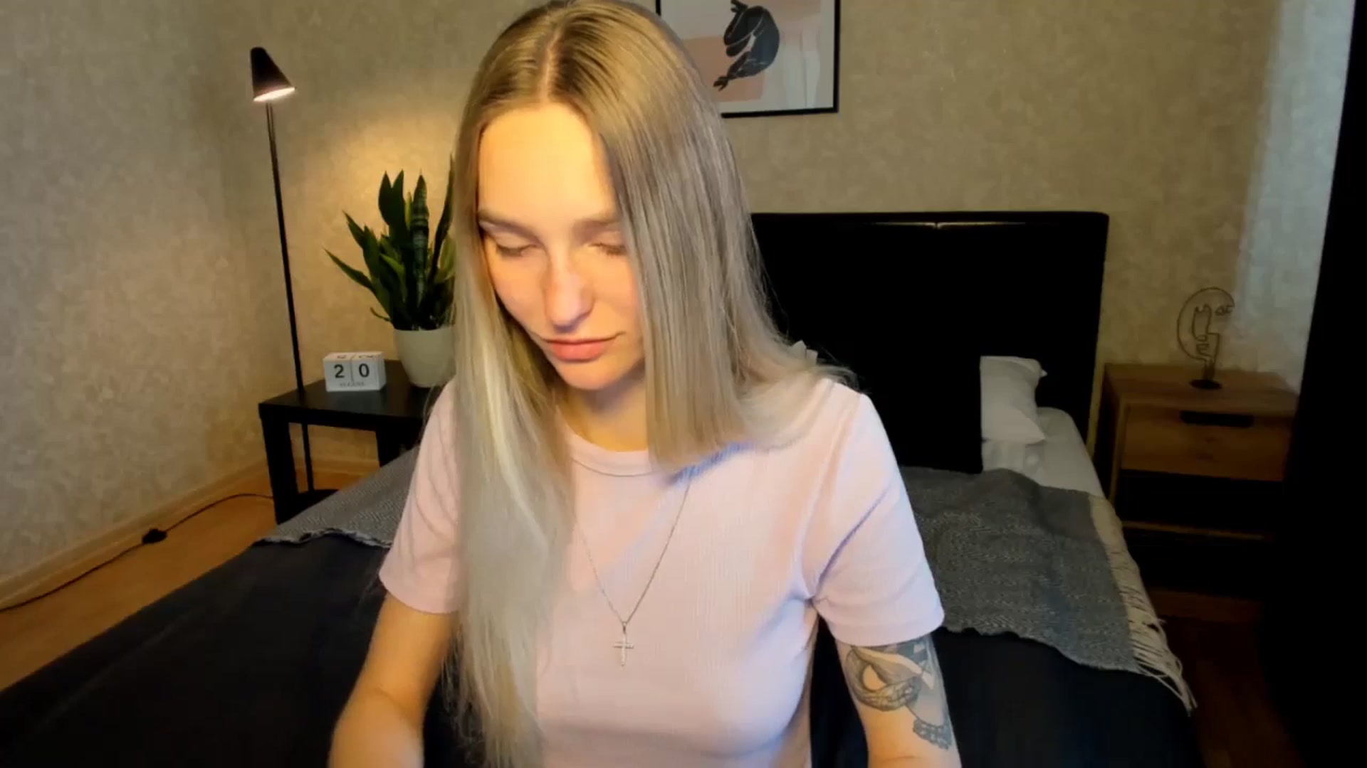 Miliain video thumbnail