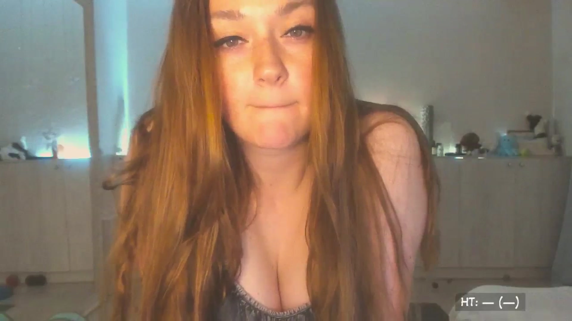 KissMyEyess video thumbnail