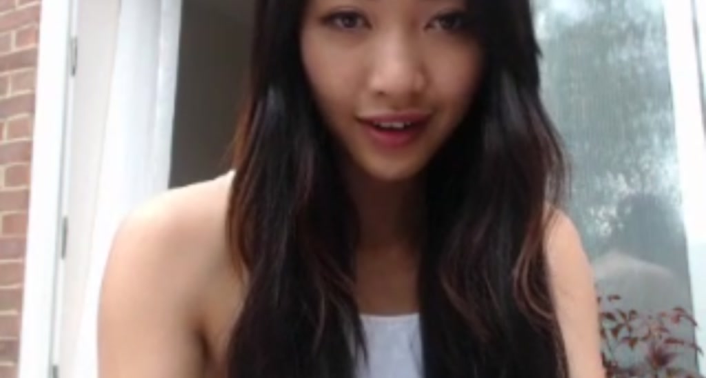 MissReinaT video thumbnail