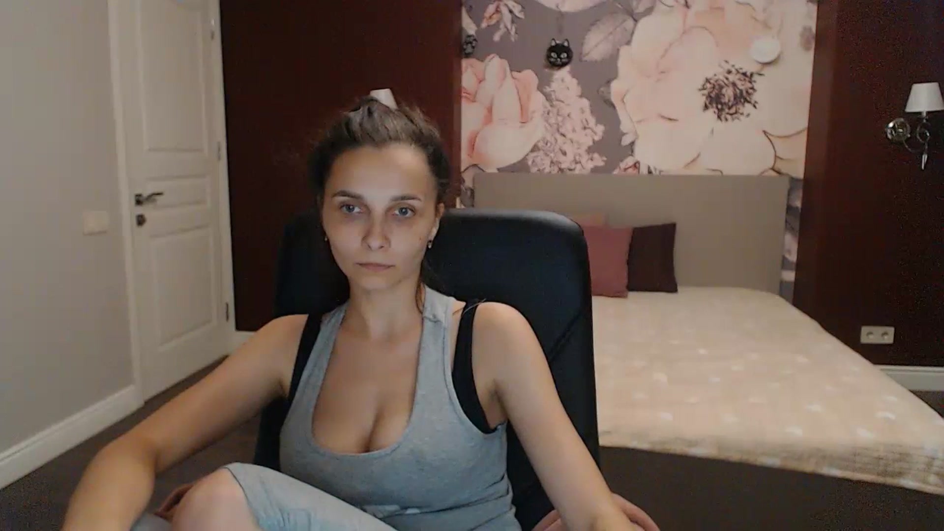 Karina_Mils video thumbnail
