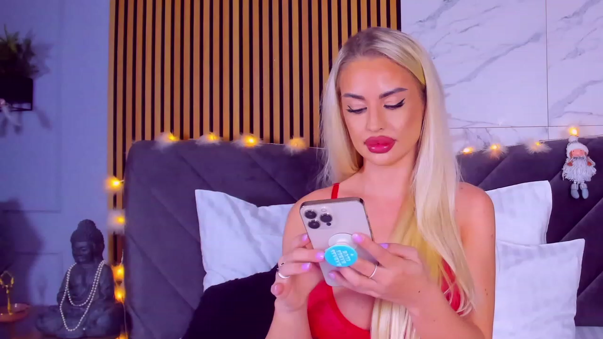 AwwwElla video thumbnail