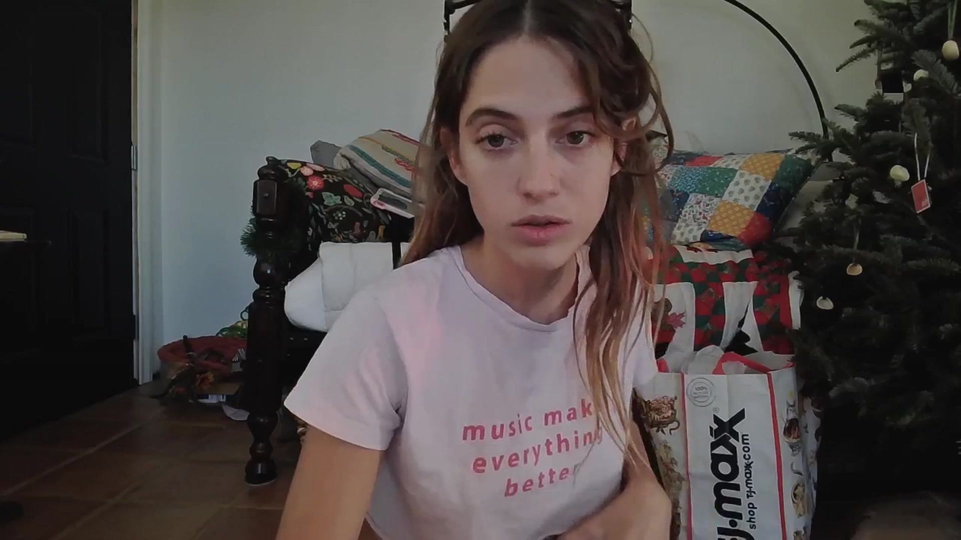 NaomiDee video thumbnail