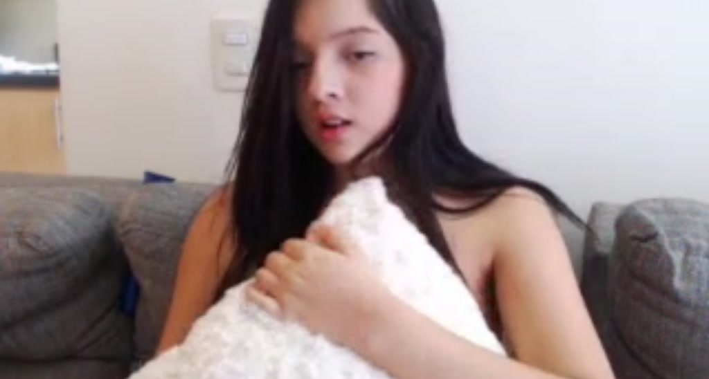LeahBell_ video thumbnail