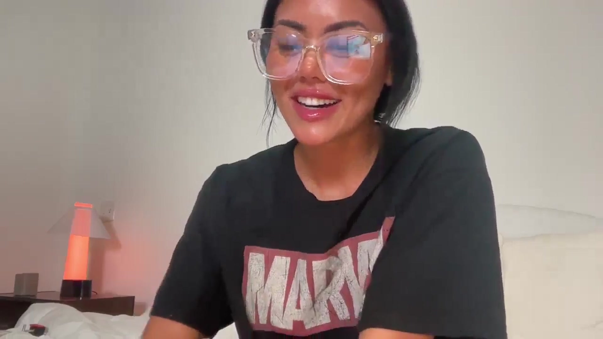 Naomilynn video thumbnail