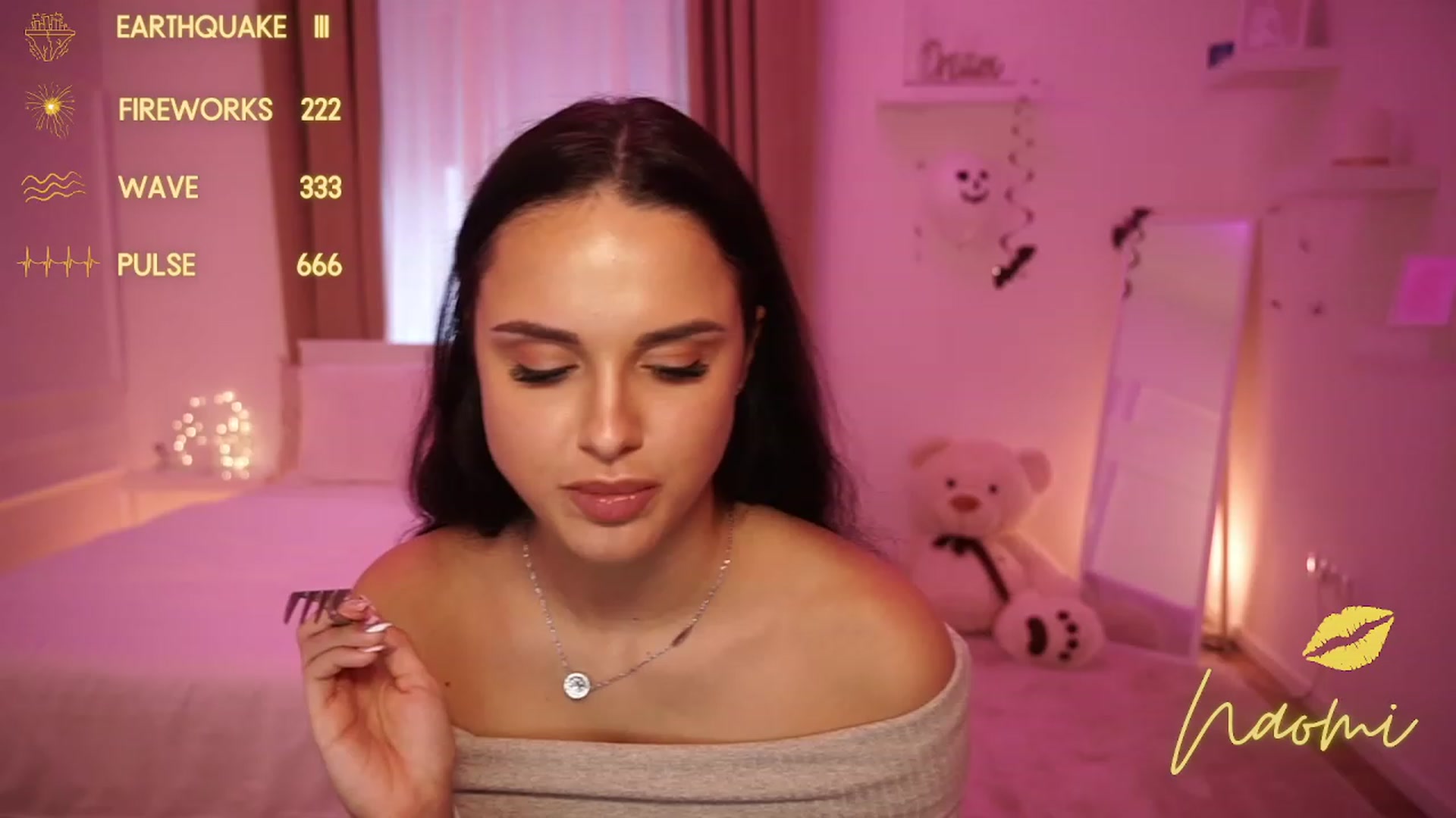 cinnabellee video thumbnail