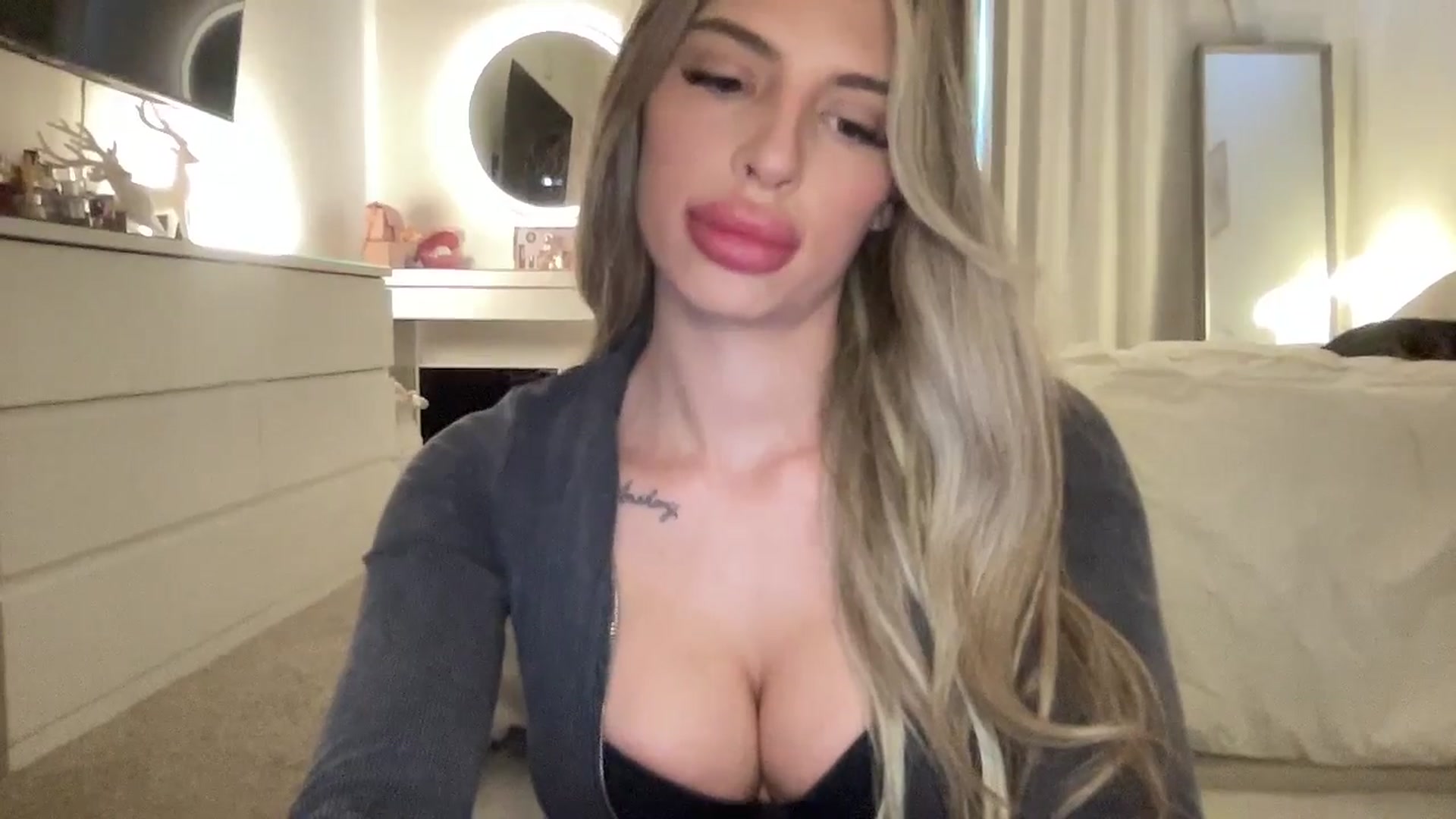 aryaaxo video thumbnail