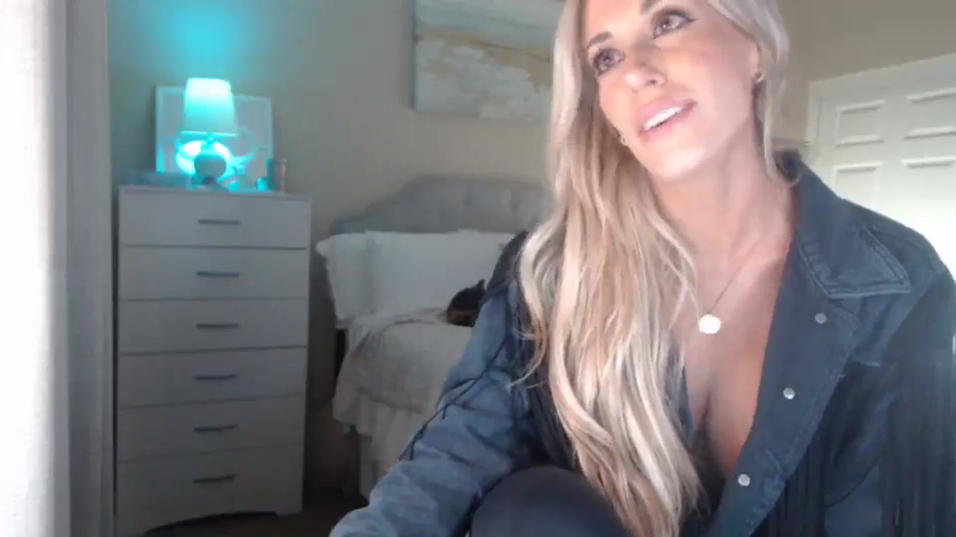 Queen_bambii video thumbnail