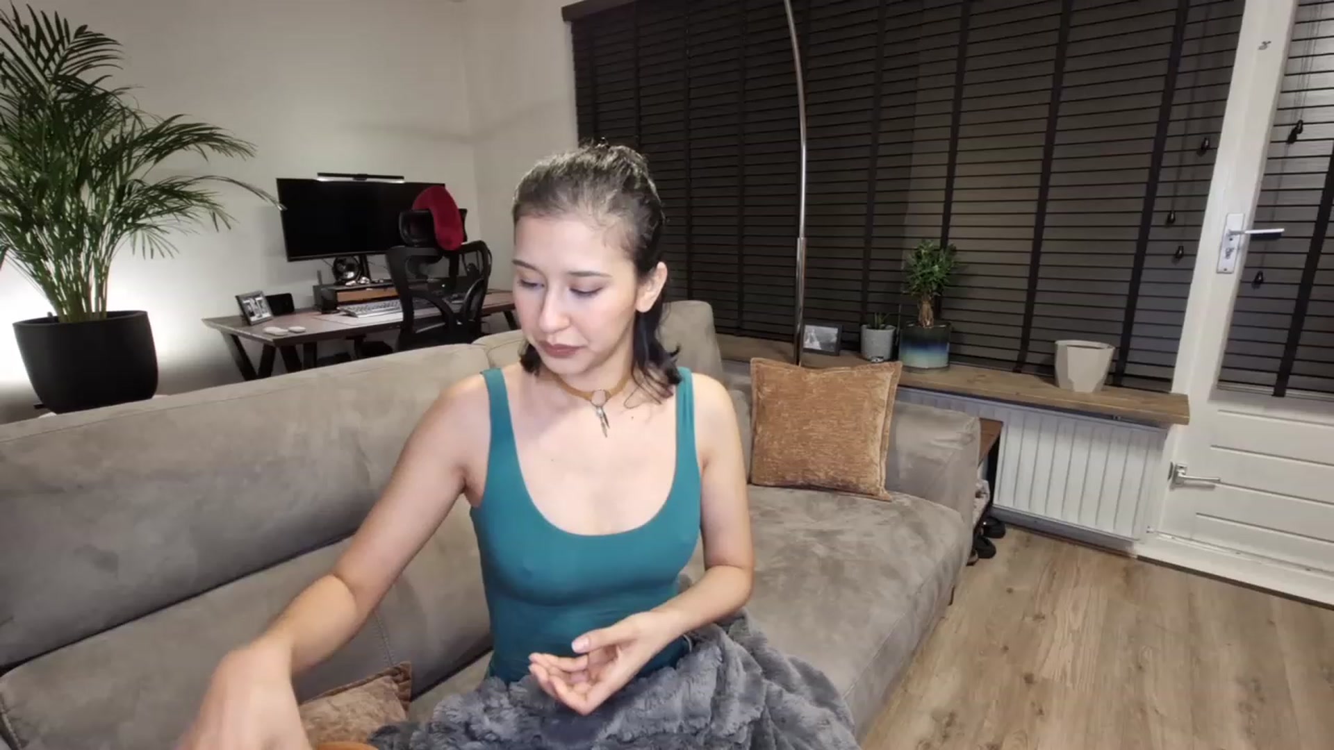 MissFine video thumbnail