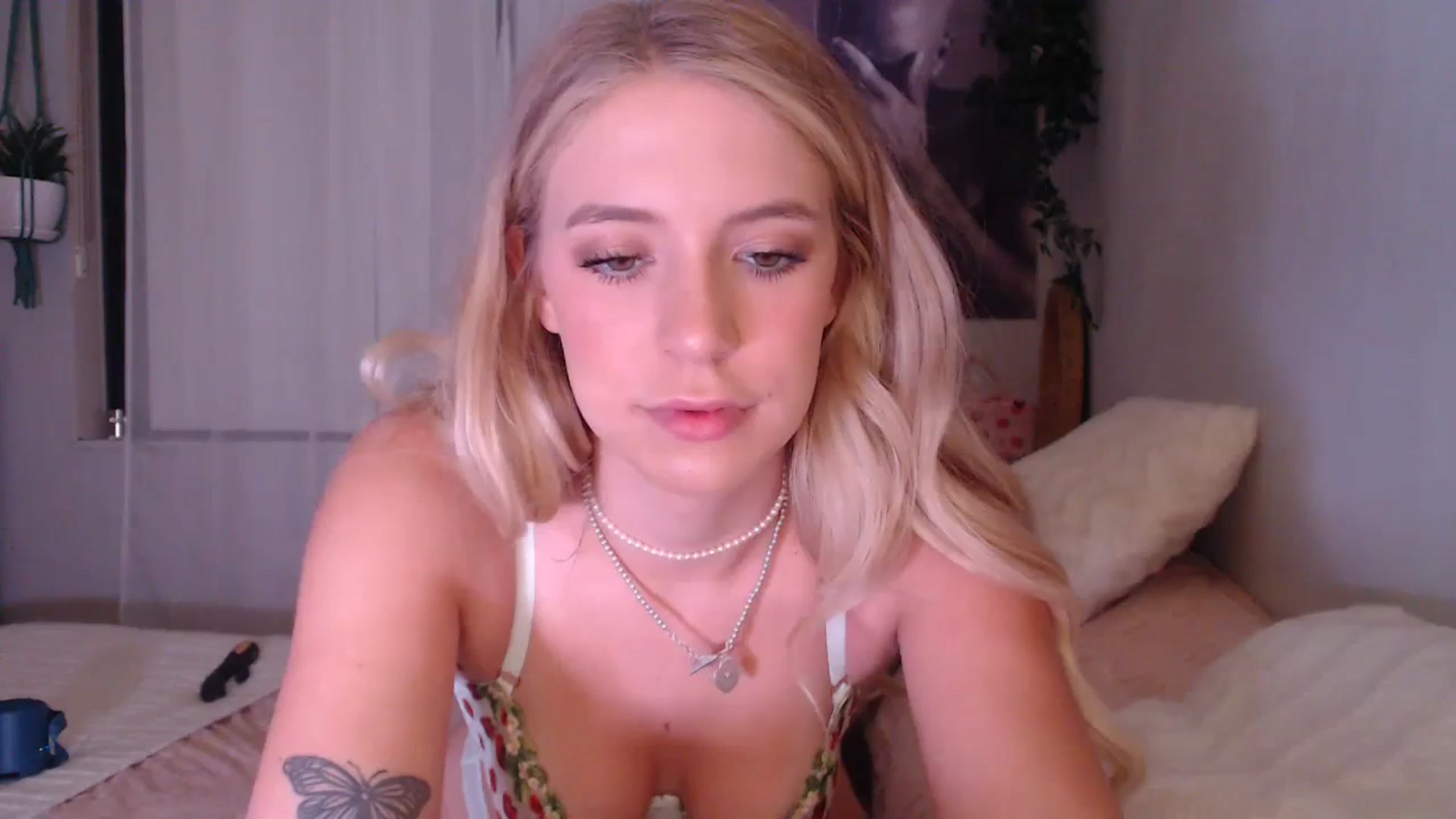 Em_babyxx video thumbnail
