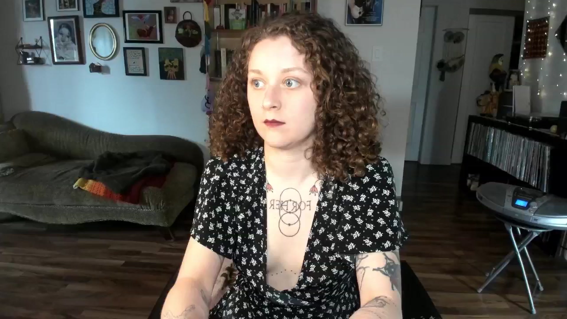 PeachyQueen_ video thumbnail