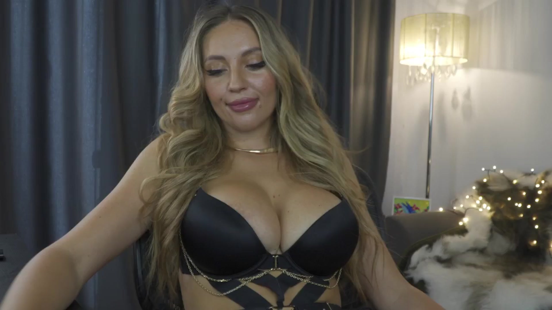 JoanneXOXO video thumbnail