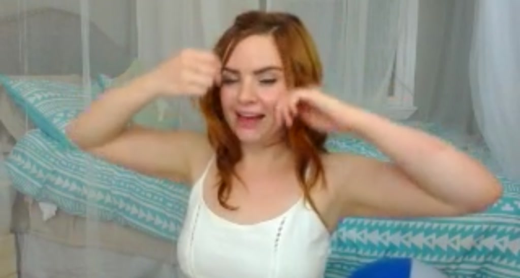 HollieCakes video thumbnail