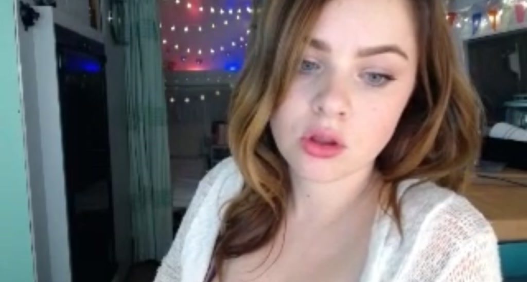 HollieCakes video thumbnail