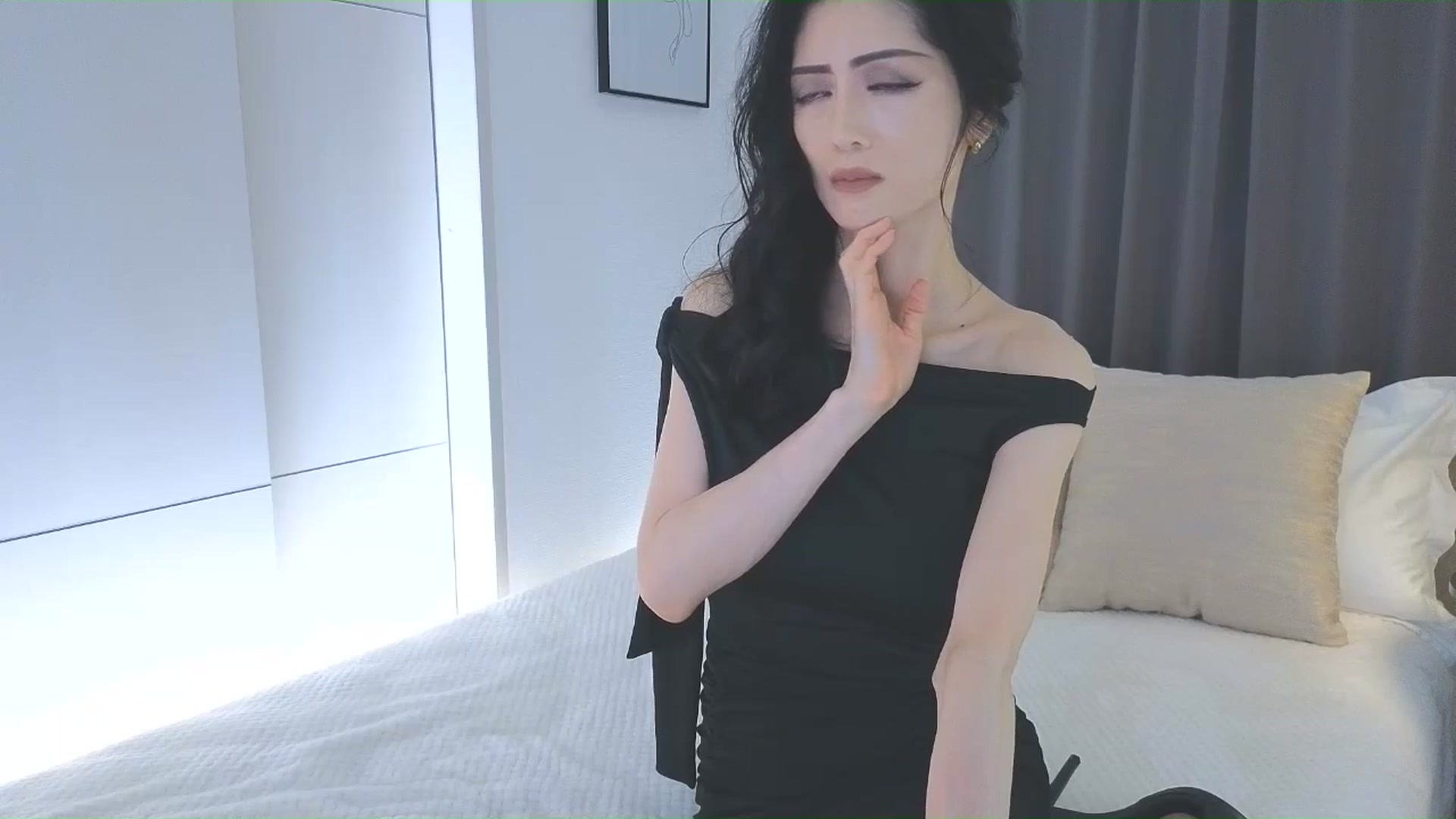 Eleah video thumbnail