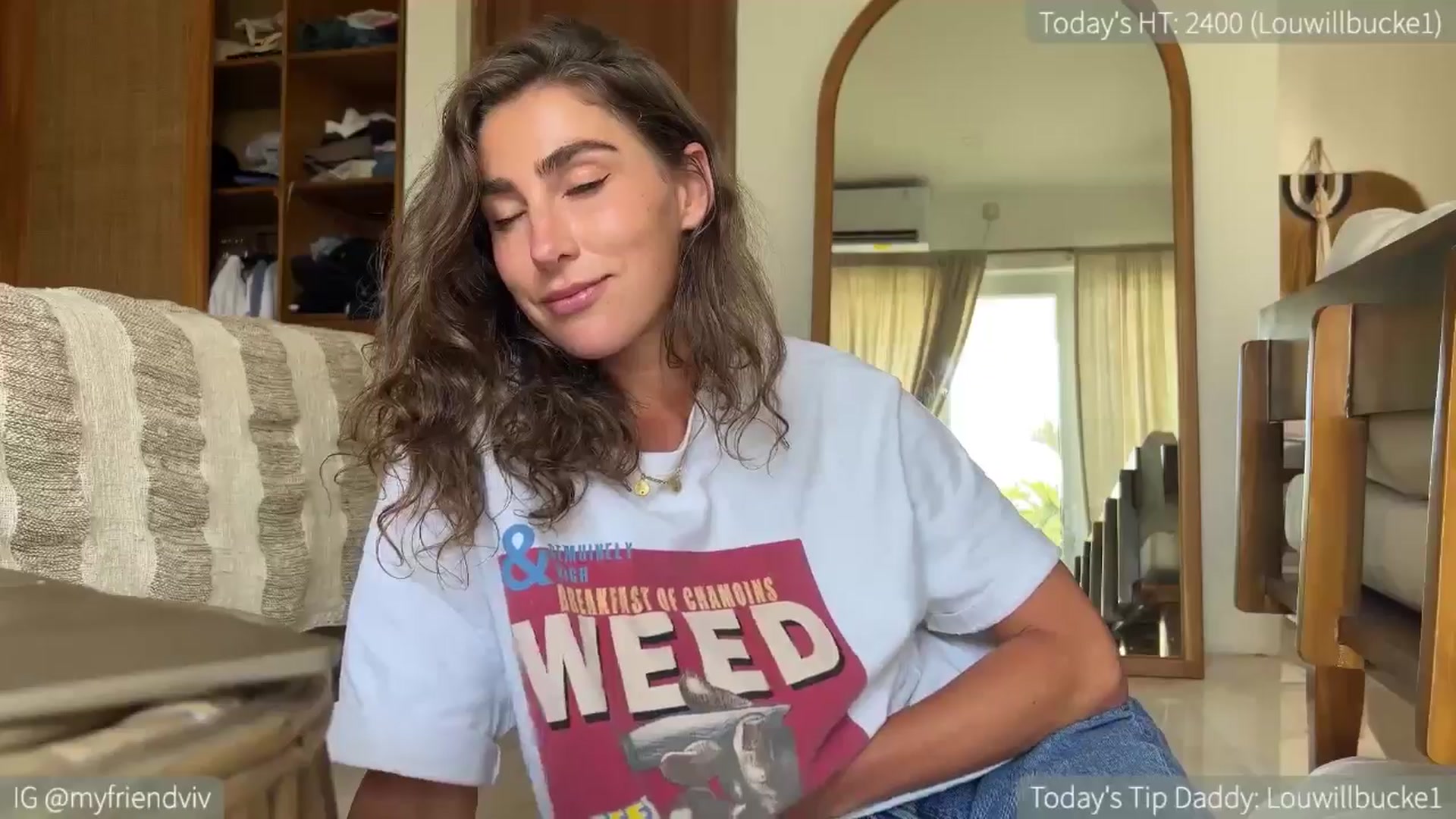 HelloViv video thumbnail