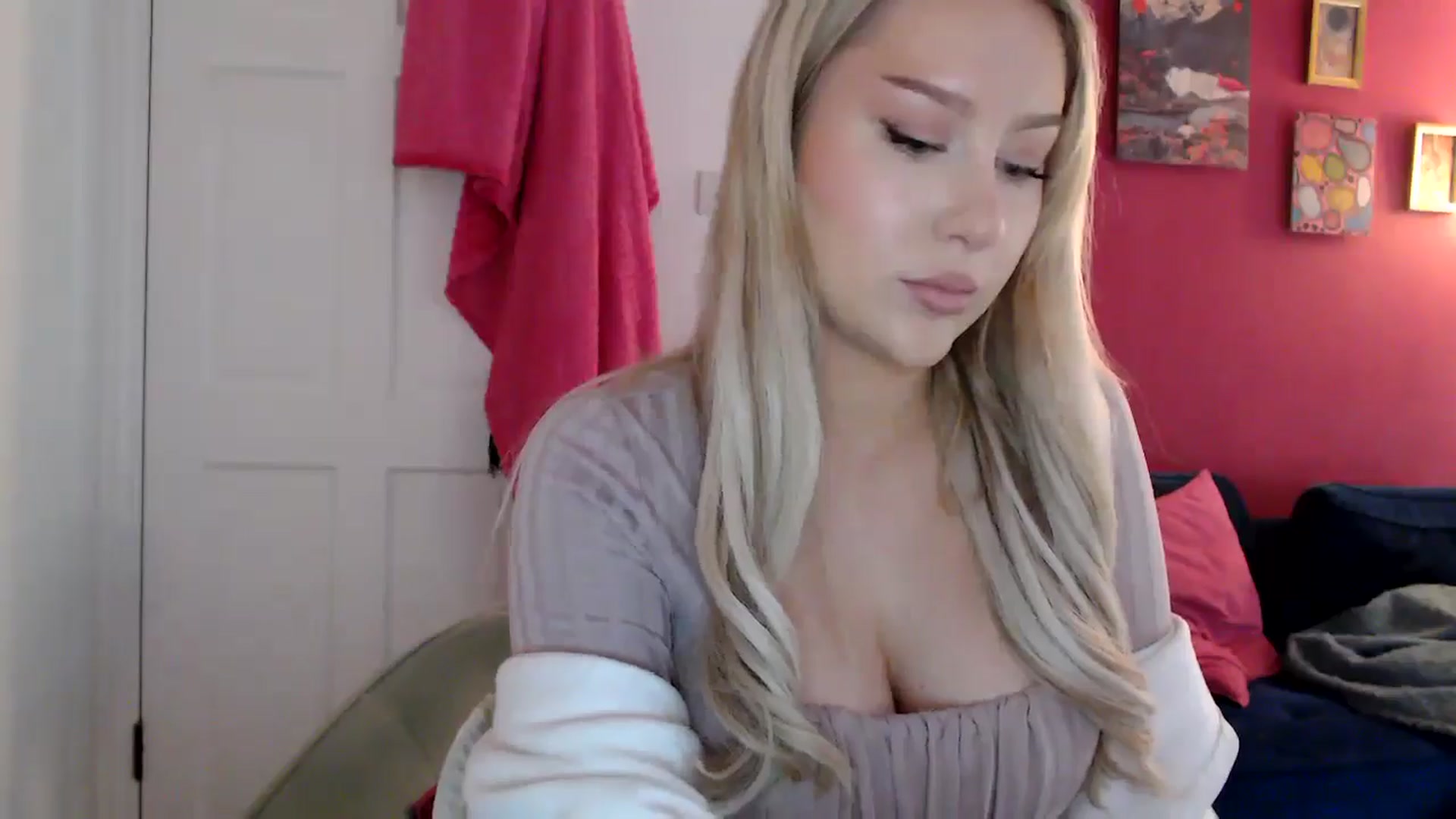 PetiteAvax video thumbnail