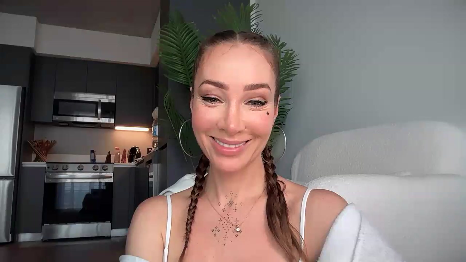 Jevoryn video thumbnail