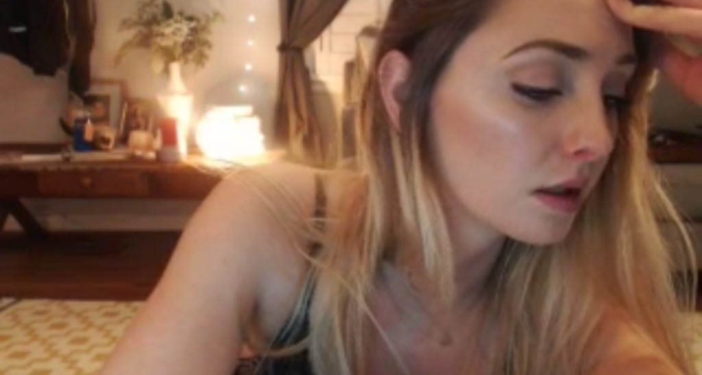 GiaPeach video thumbnail