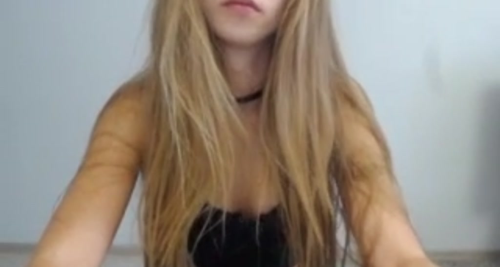AvrilDollX video thumbnail