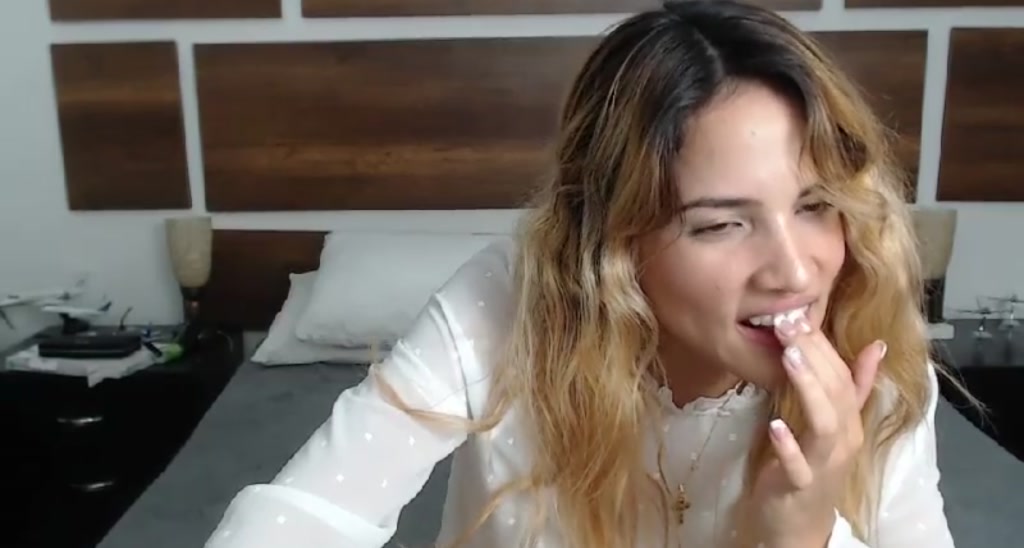 EMILIANA_CRUZ video thumbnail