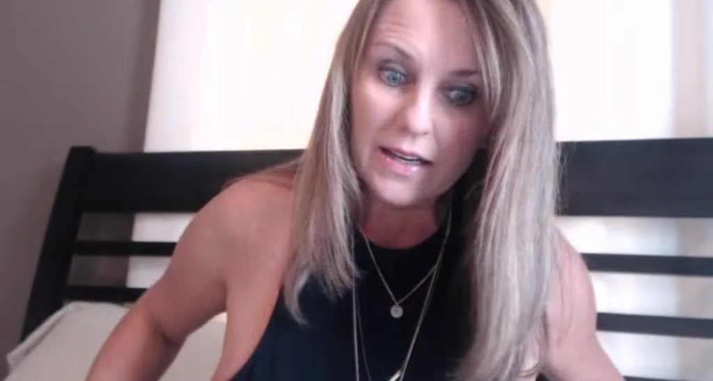 Wife_Layla video thumbnail