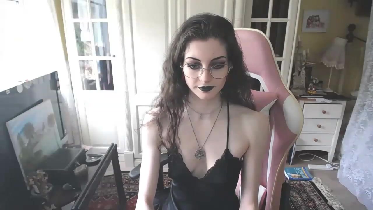 ViolaVonBelle video thumbnail