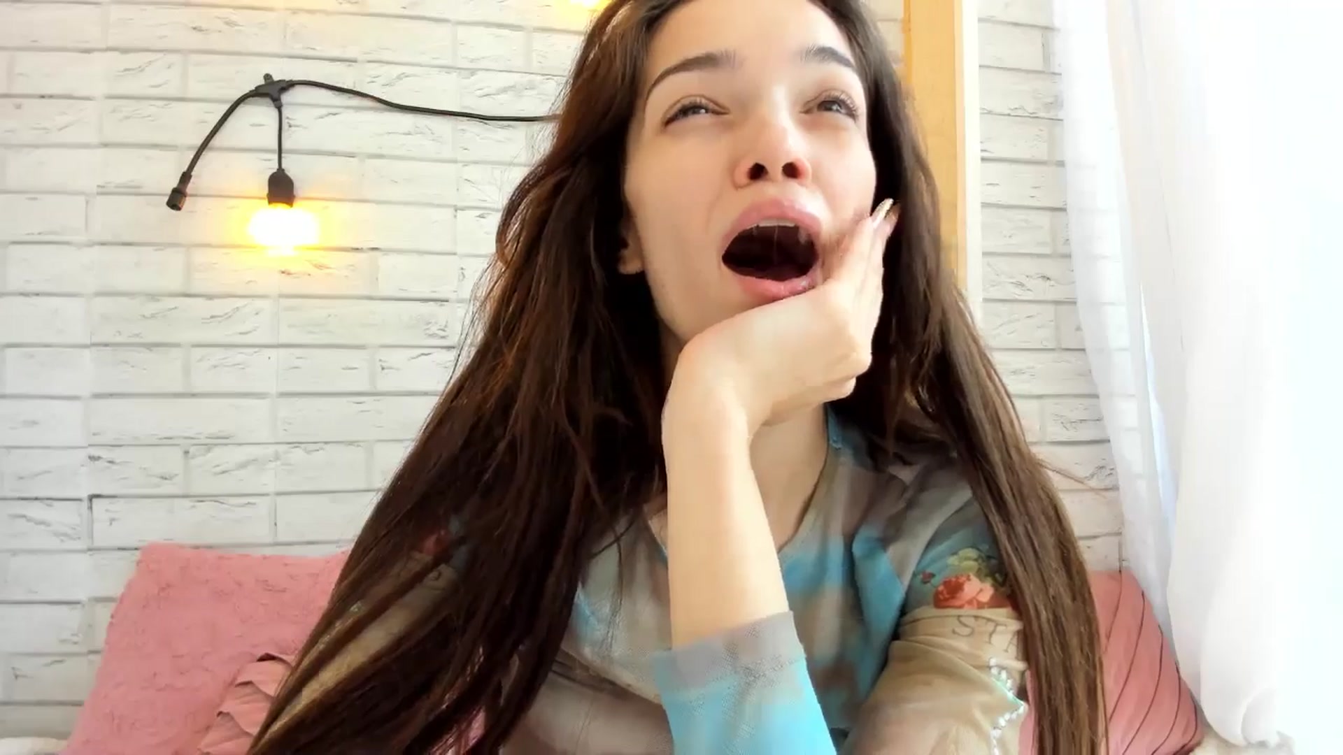 BelleM video thumbnail