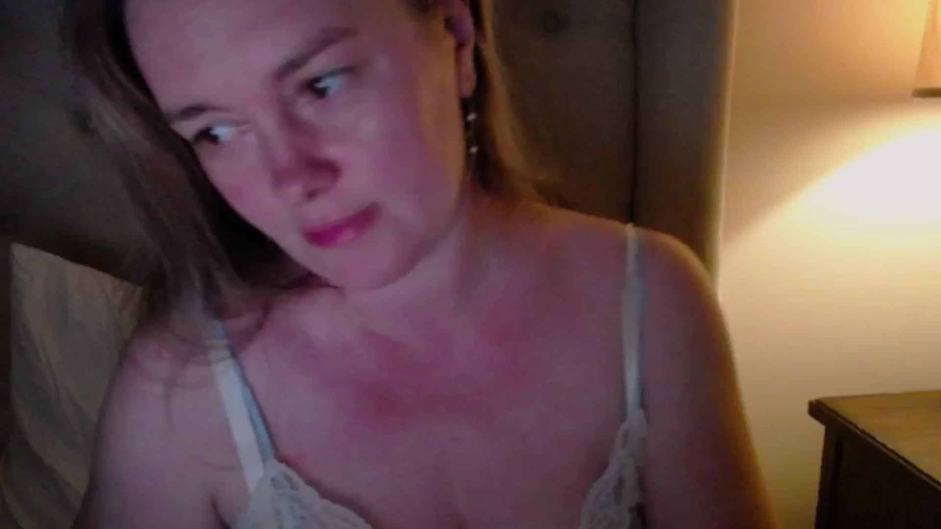 J0llye video thumbnail
