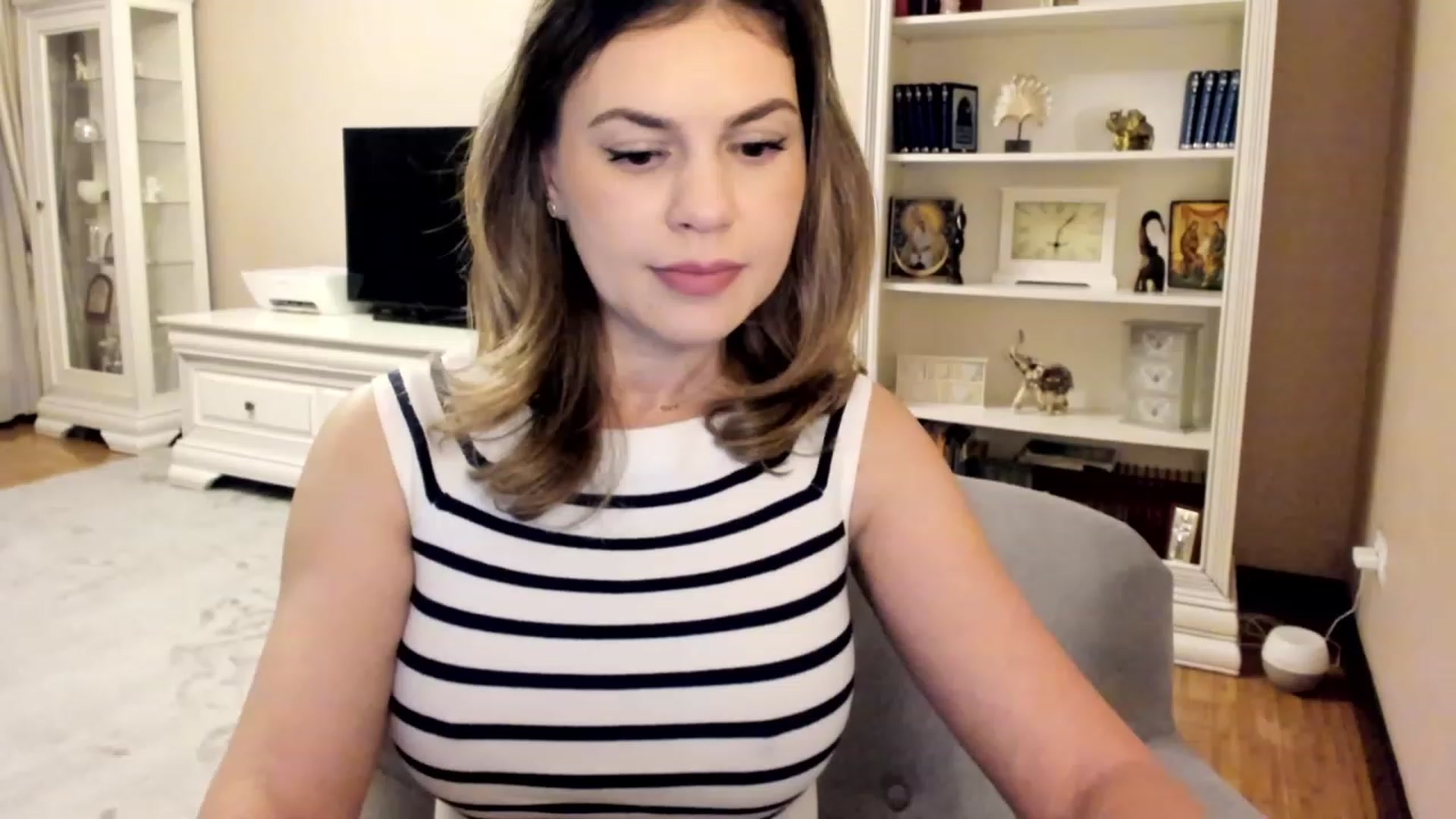 Lu126's live show on 04192023 at MyFreeCams