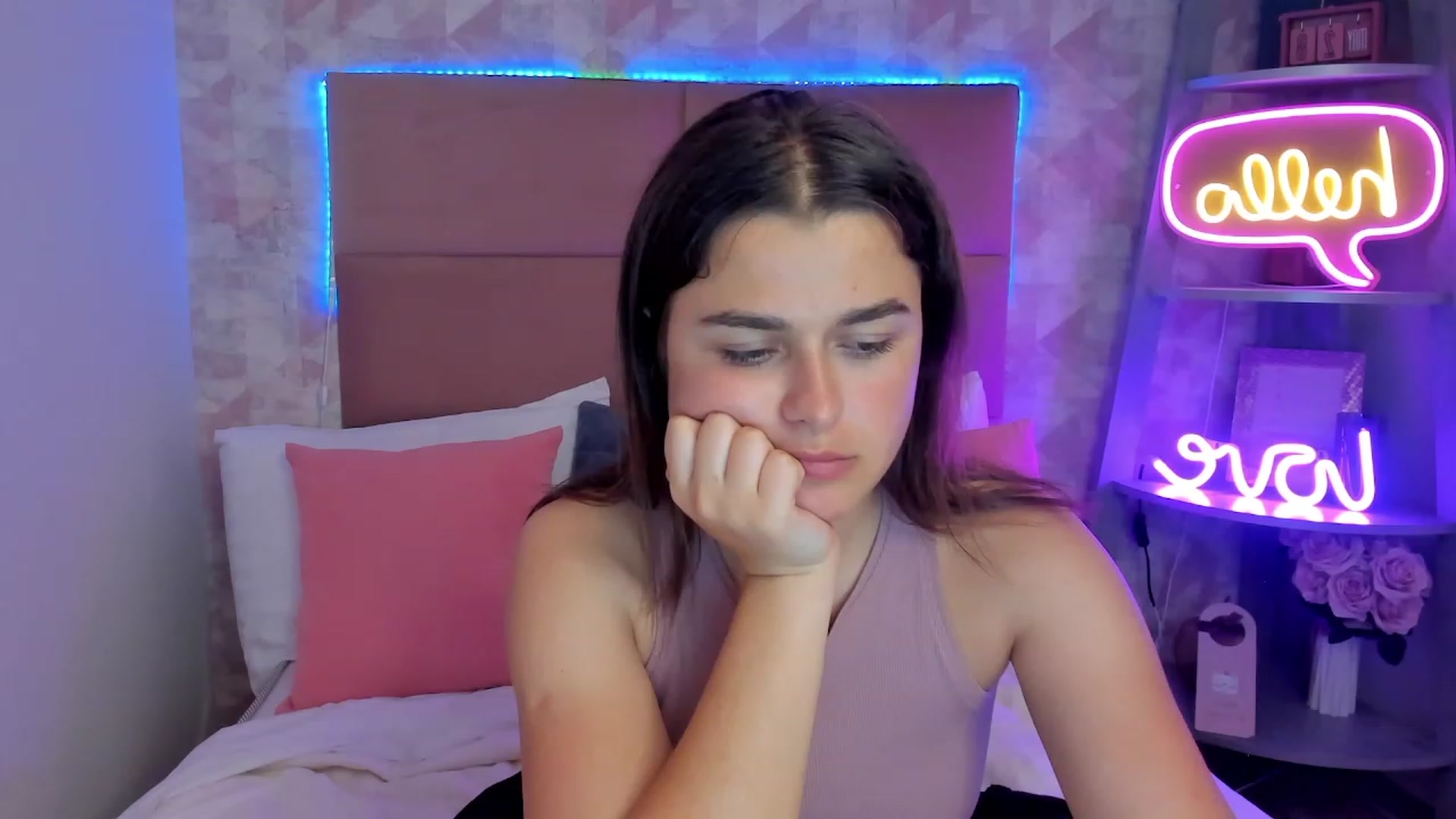 CrystalXX video thumbnail