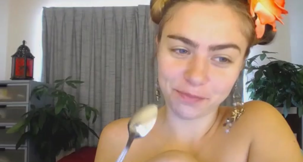 AwesomeKate video thumbnail