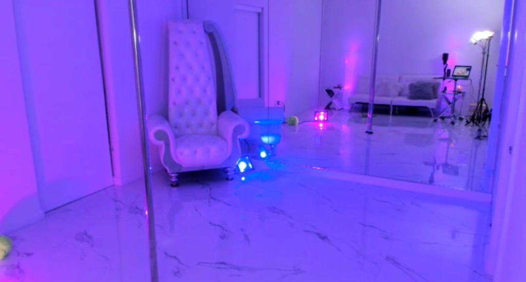 ReyasRoom video thumbnail