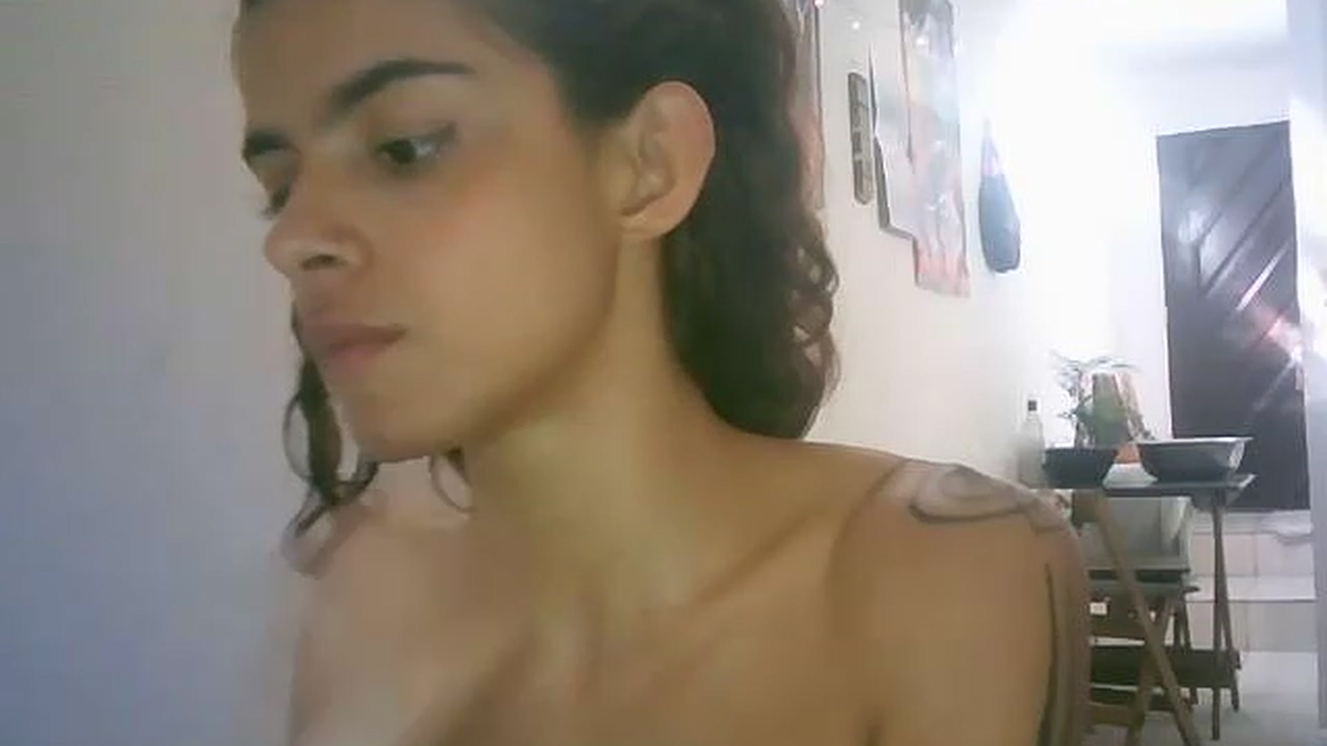 lauraflor video thumbnail