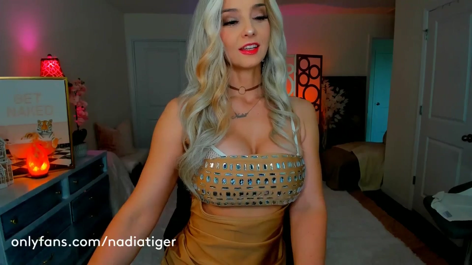 NadiaTiger video thumbnail