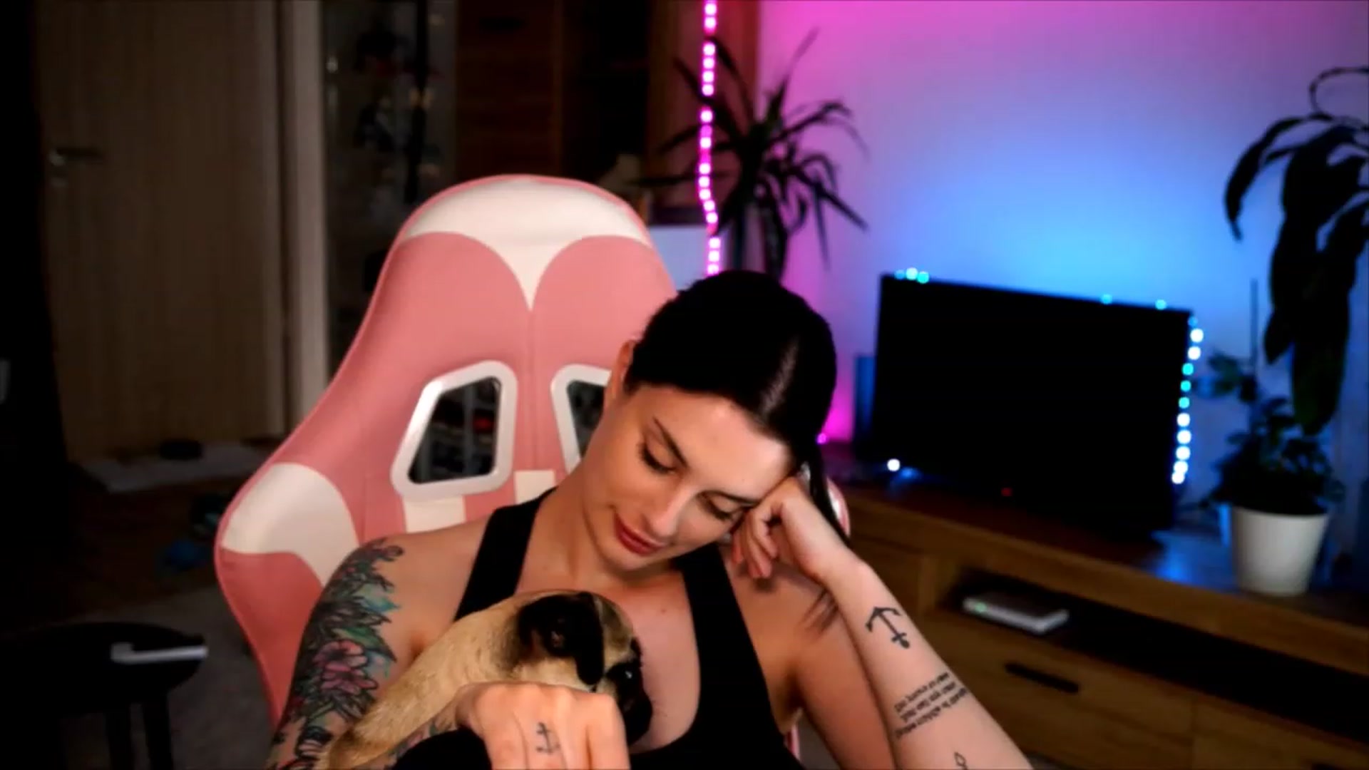 lucynutty video thumbnail