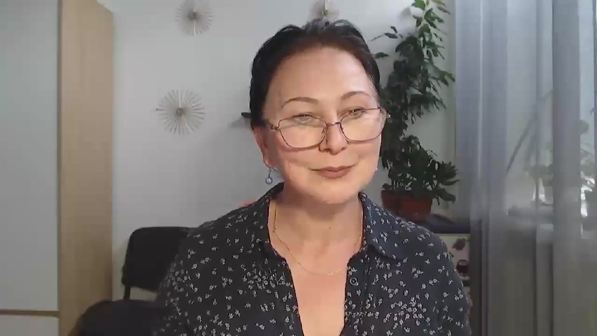 Lovely_Woman_ video thumbnail