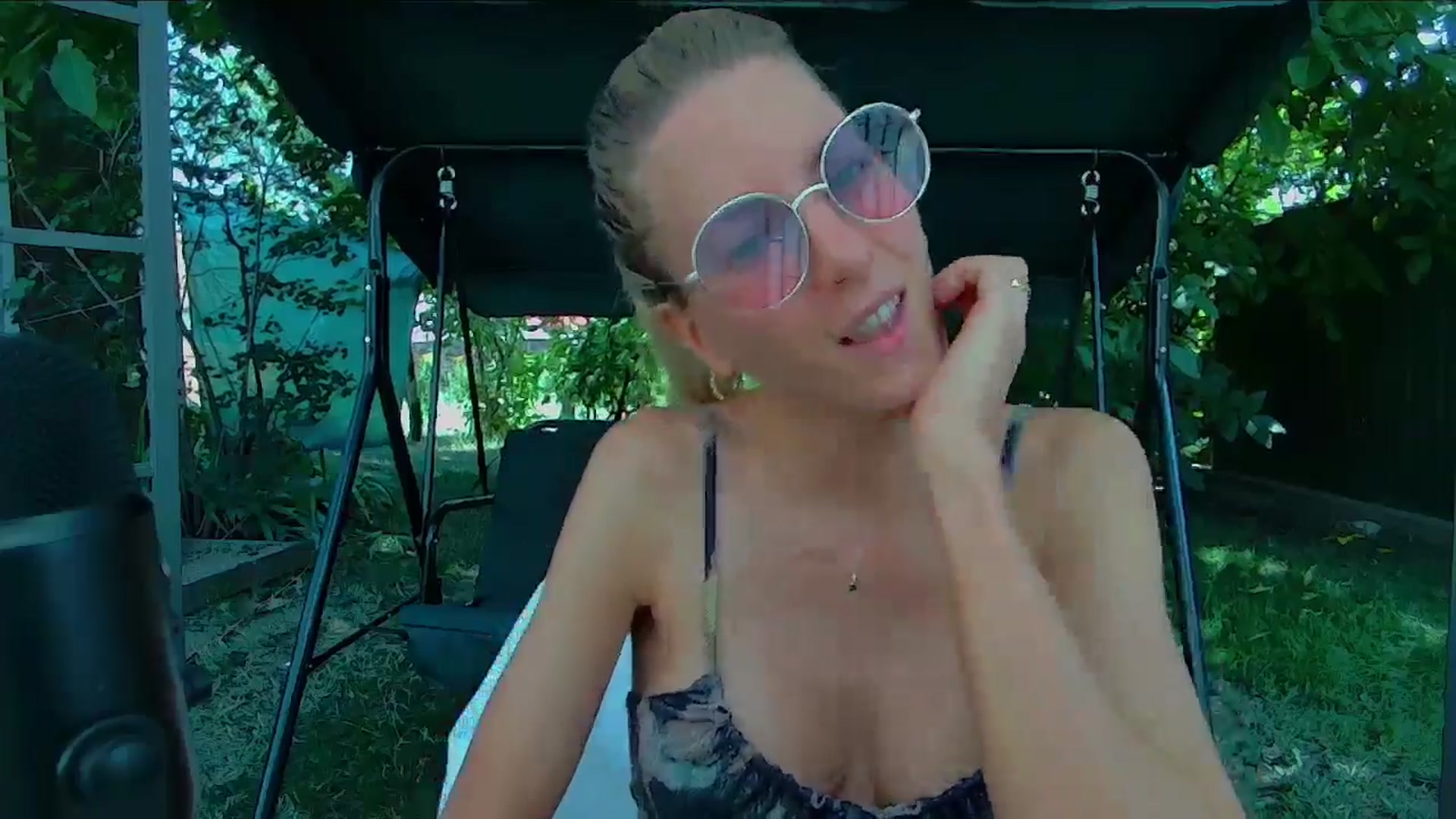 Helenadoll video thumbnail