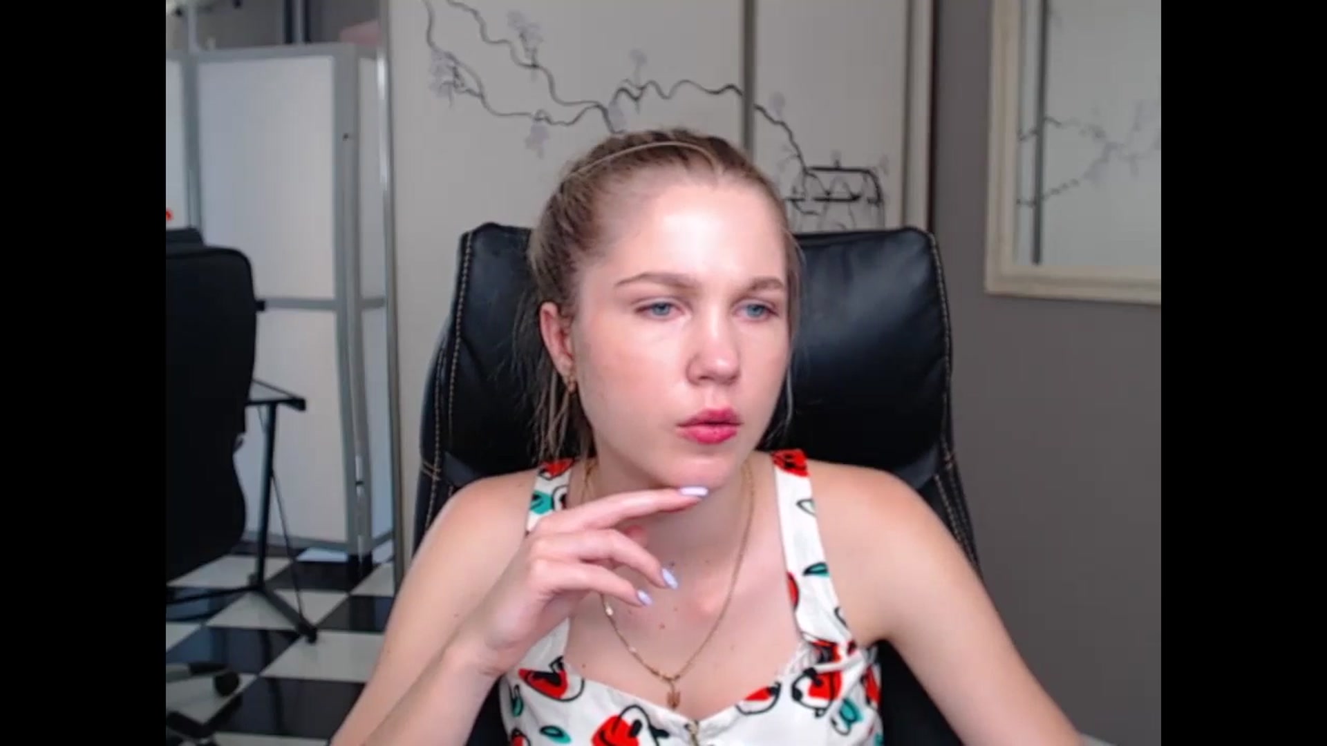 Kate_Lewiss video thumbnail