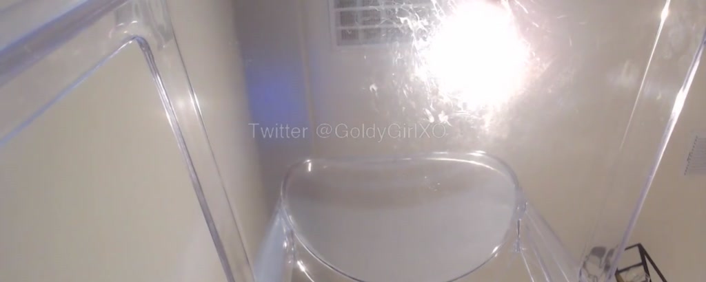 XoGoldy video thumbnail