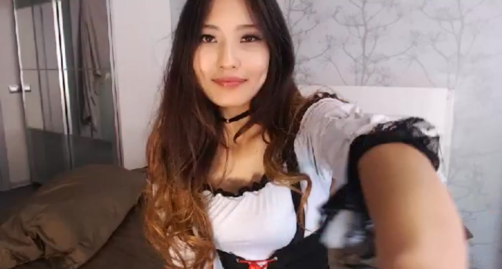KellyMun video thumbnail