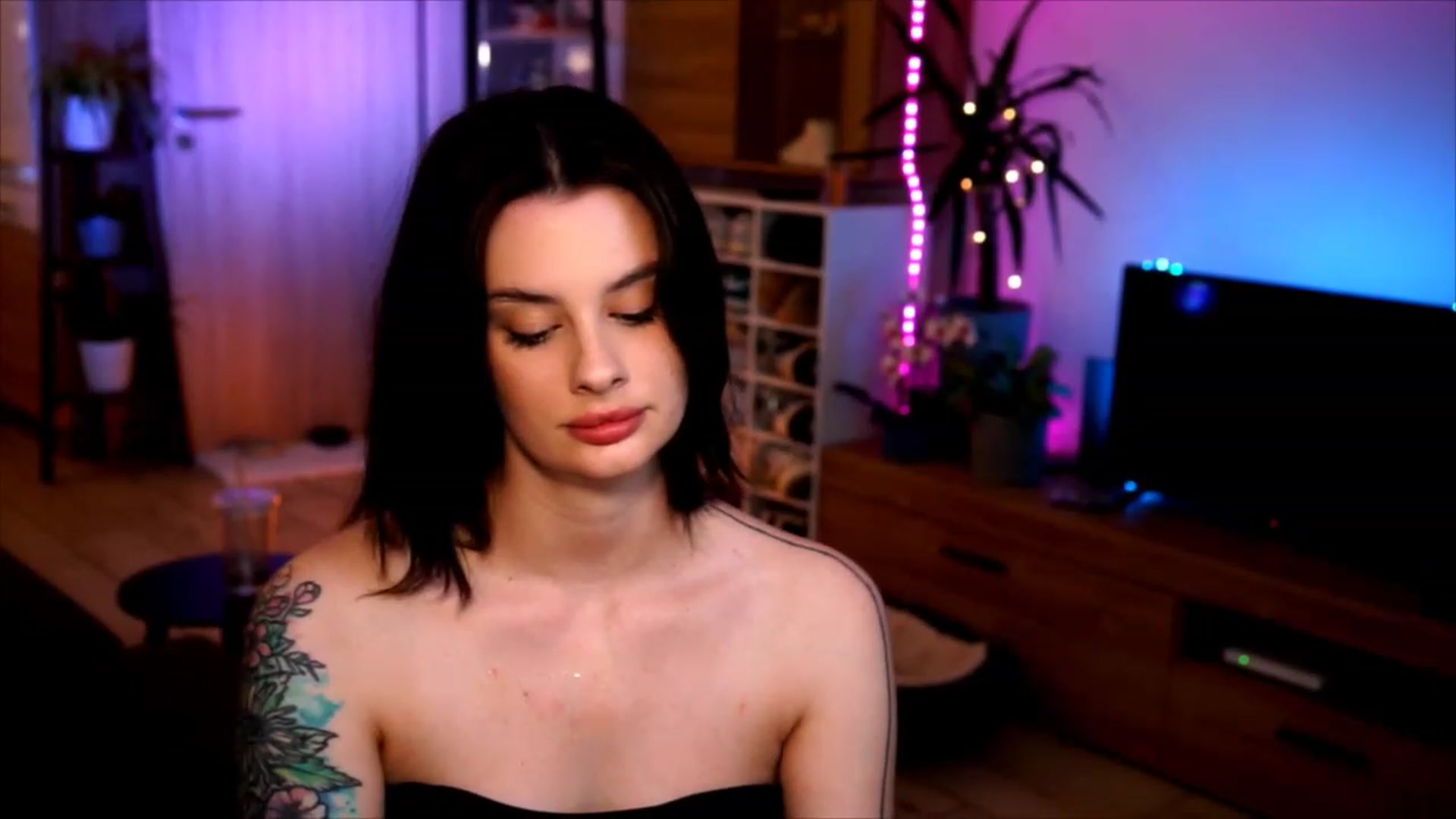 lucynutty video thumbnail
