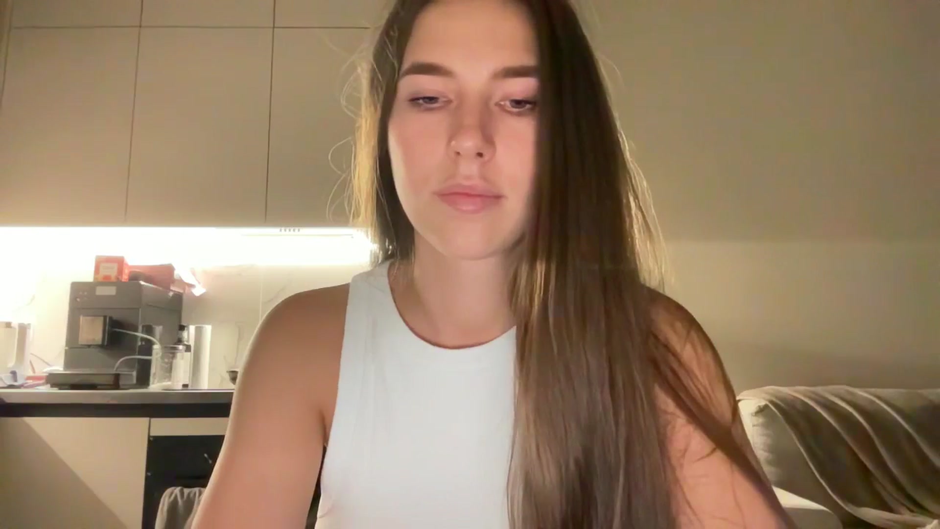 kissfreeze video thumbnail