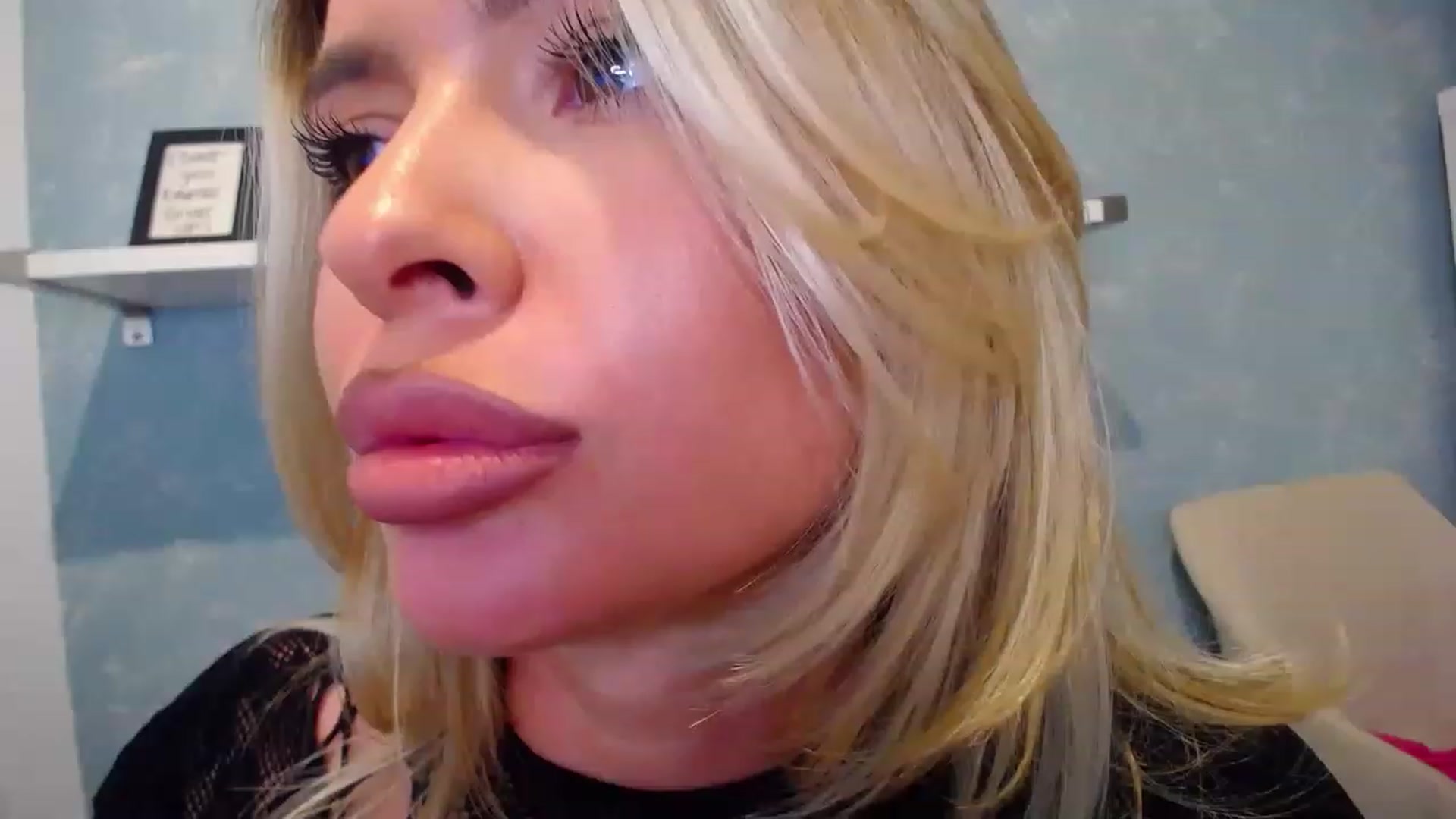 EmilyLax video thumbnail