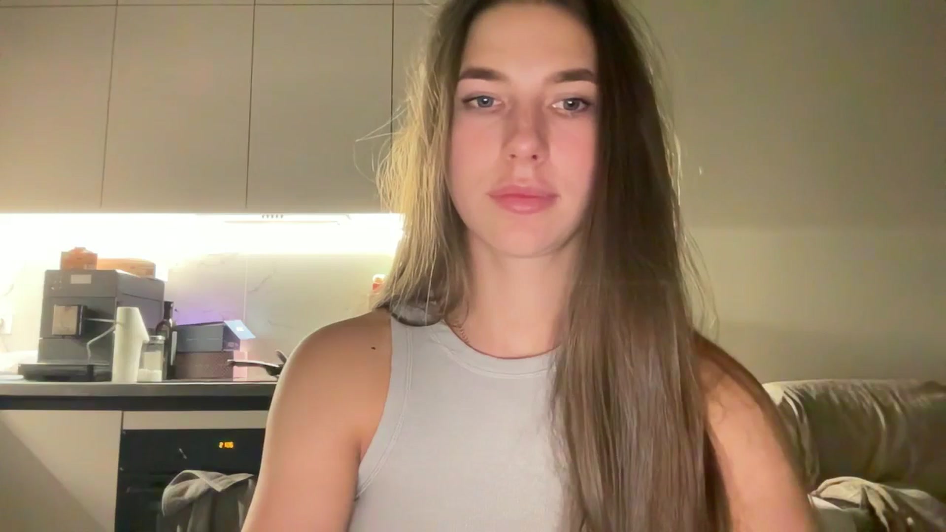 kissfreeze video thumbnail