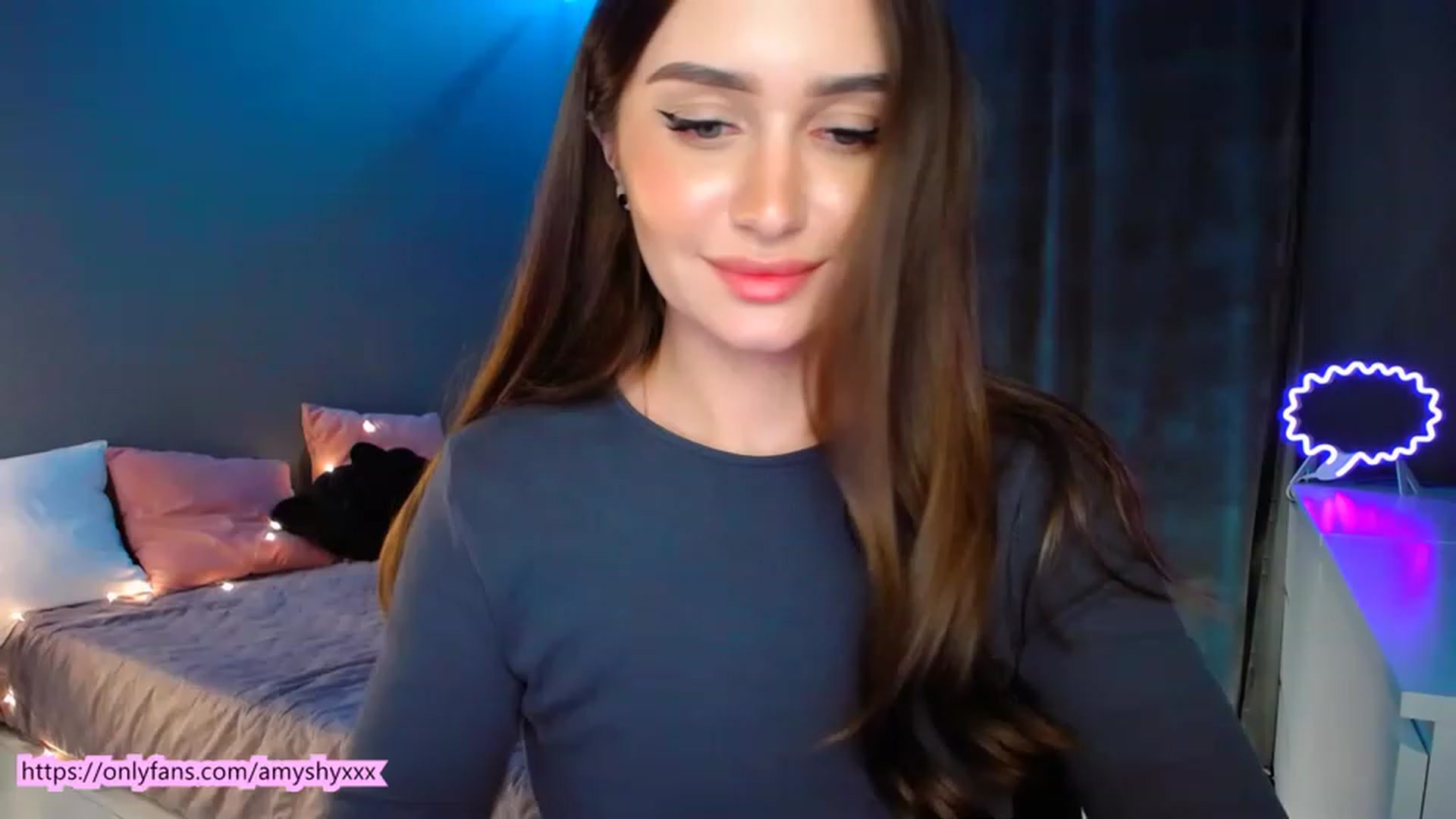 DollGlamourr video thumbnail