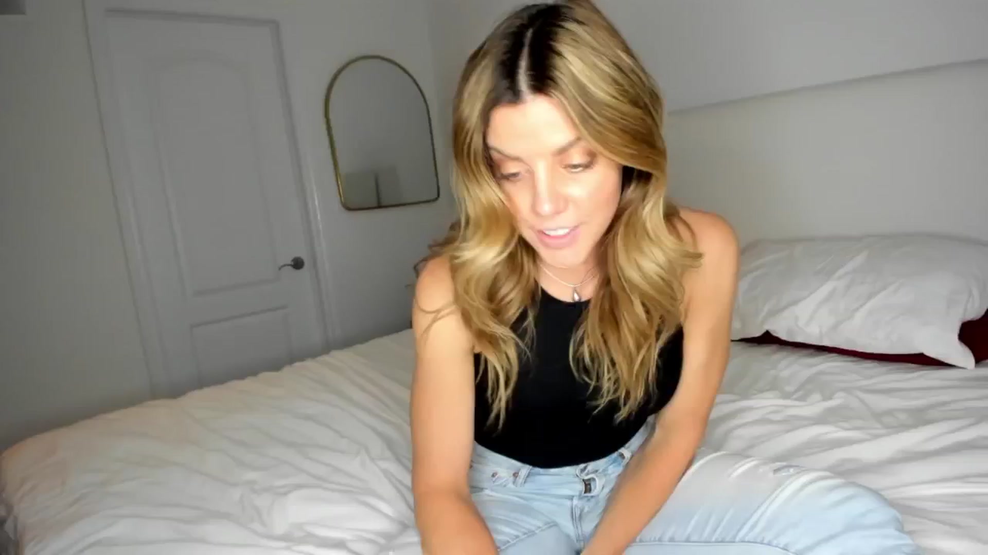 Auvrielle video thumbnail