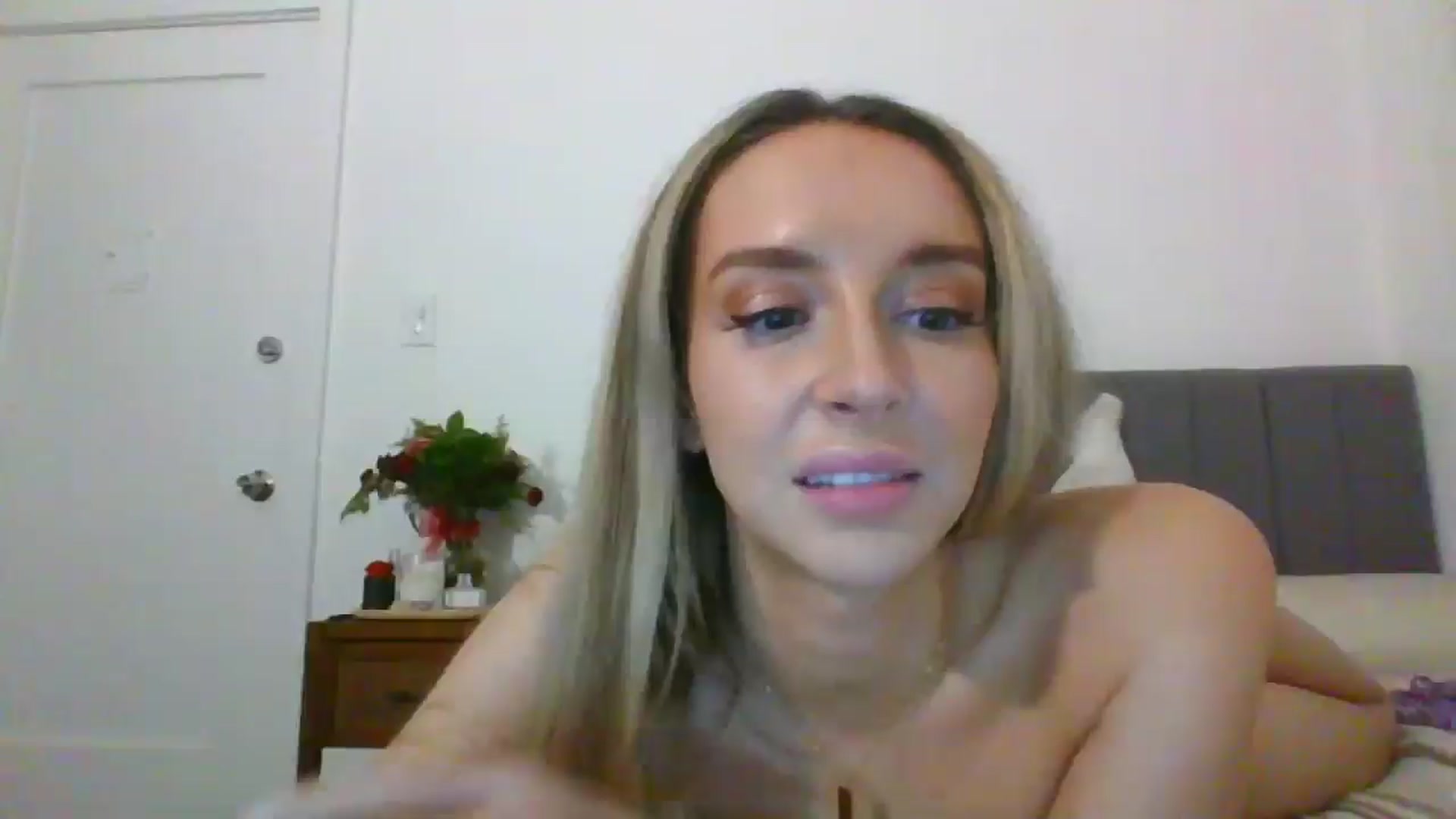 AvaHoney video thumbnail