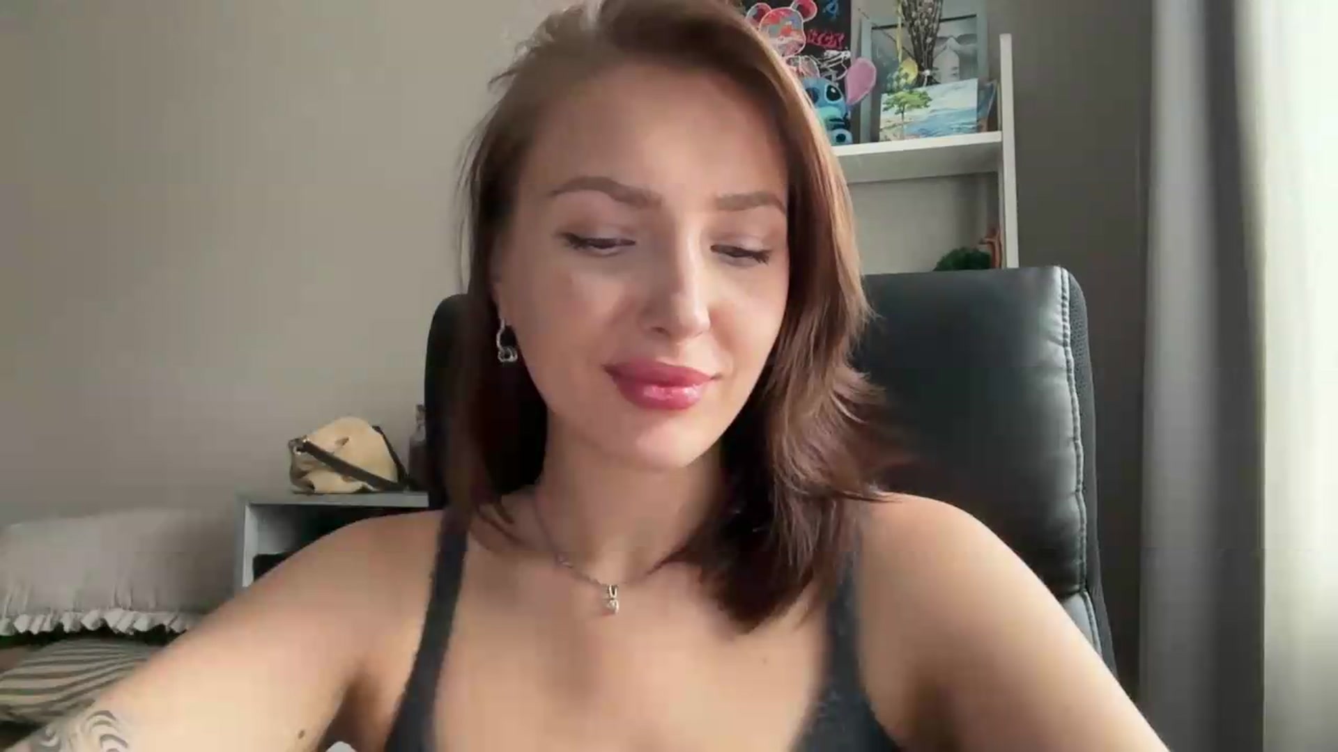 Di_Pearl video thumbnail