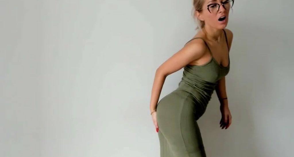 SuaveMariaa video thumbnail