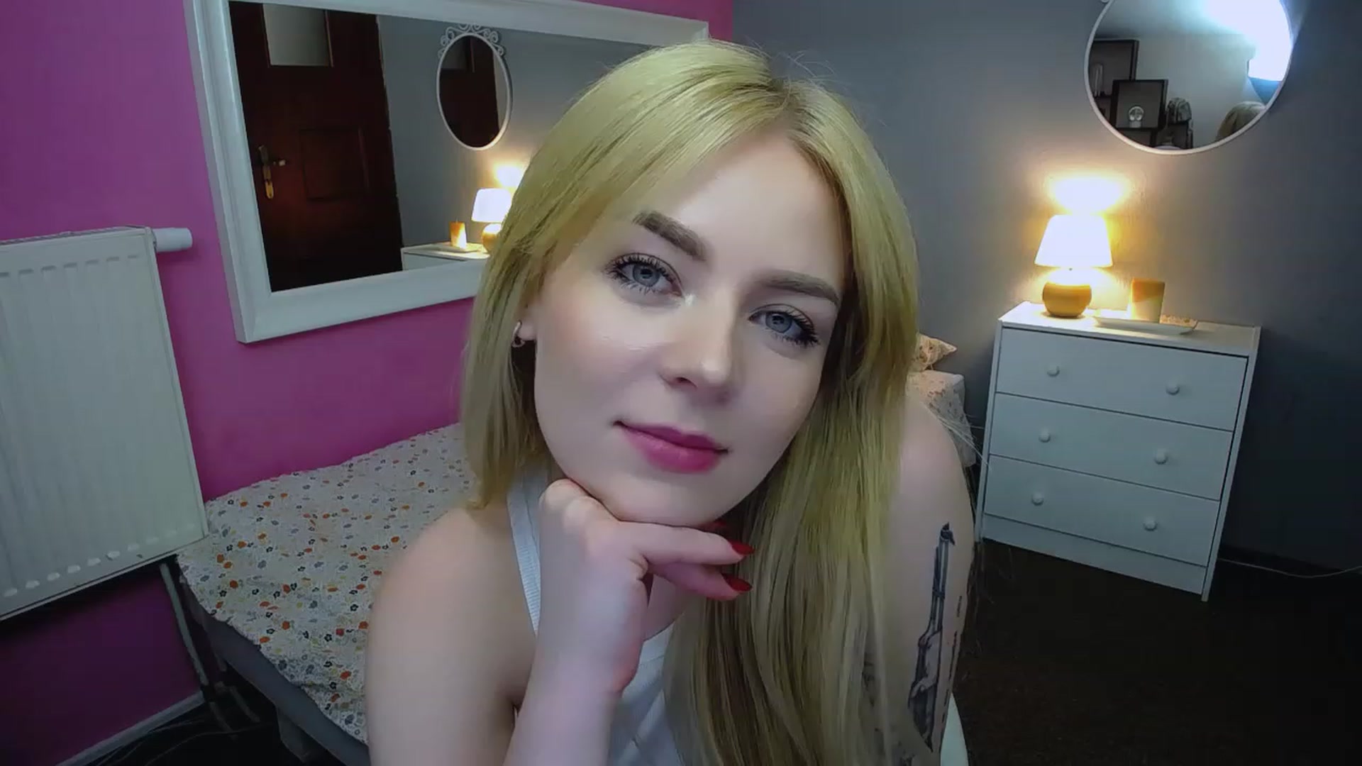 AurelieSierra video thumbnail